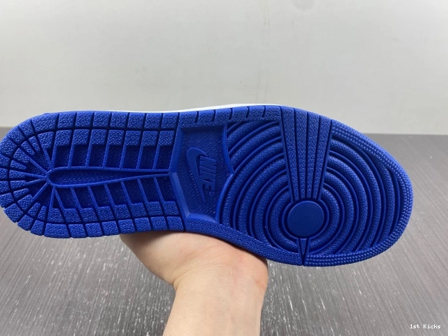 1st Kicks Retro 705329-004 1 Low (2015) Royal Jordan 0724